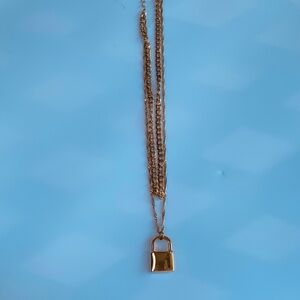 Gold chain necklace
